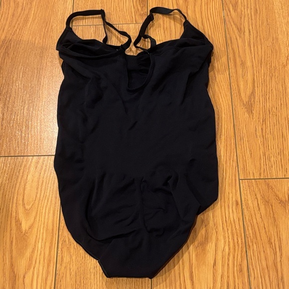 SKIMS Black Shapewear Bodysuit - Picture 2 of 2